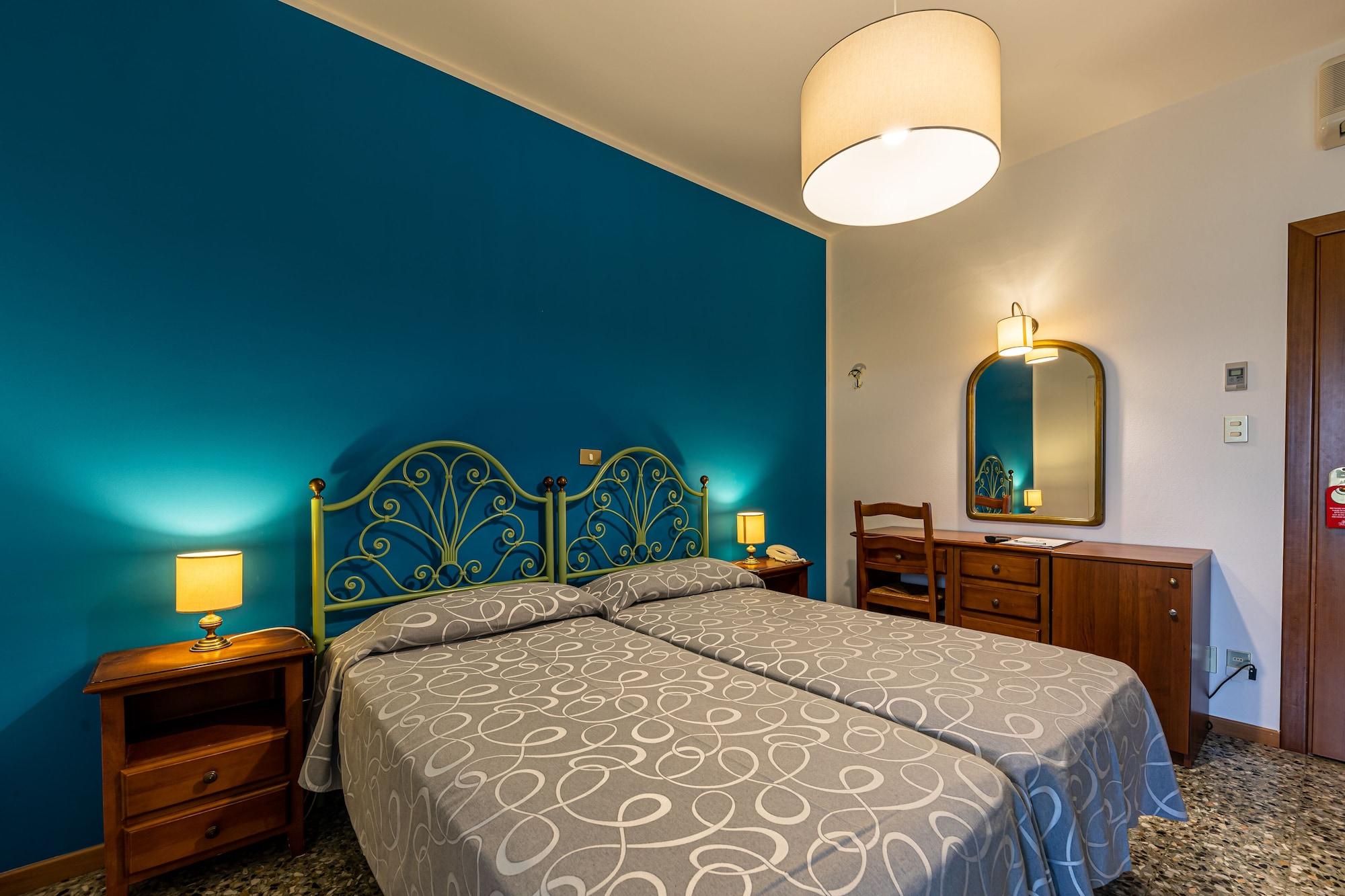 Hotel Bisesti ***s 3*