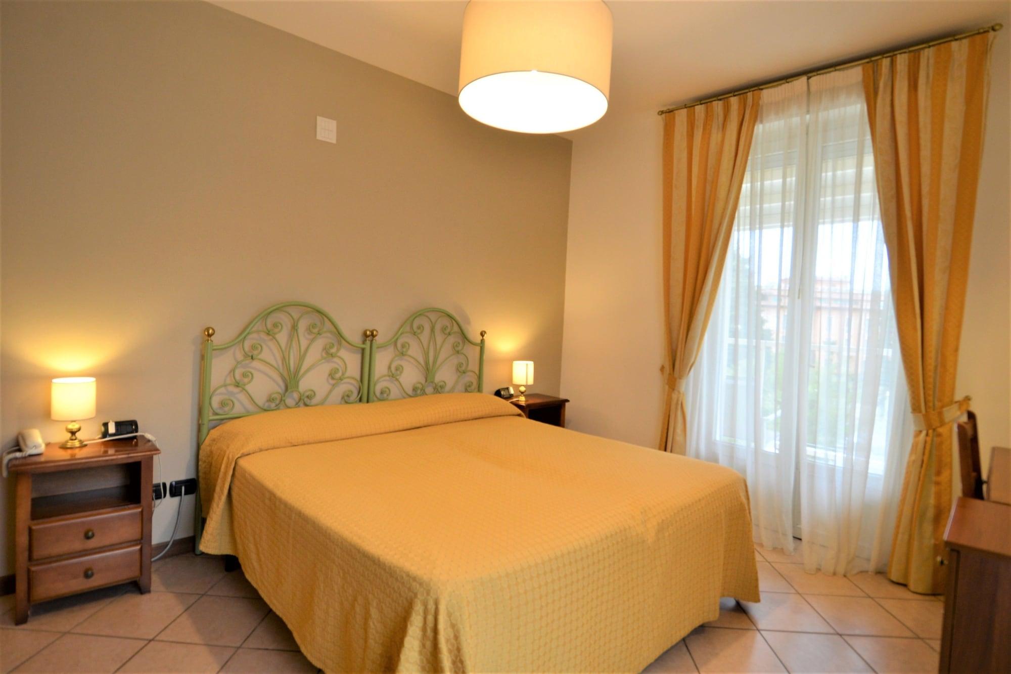 Hotel Bisesti ***s 3*