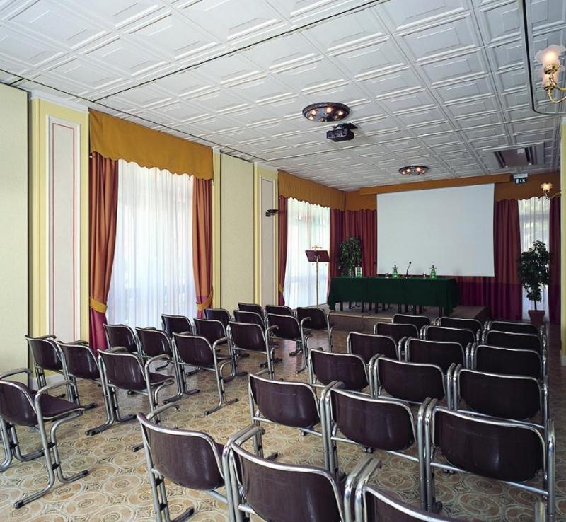 Hotel Bisesti ***s 3*