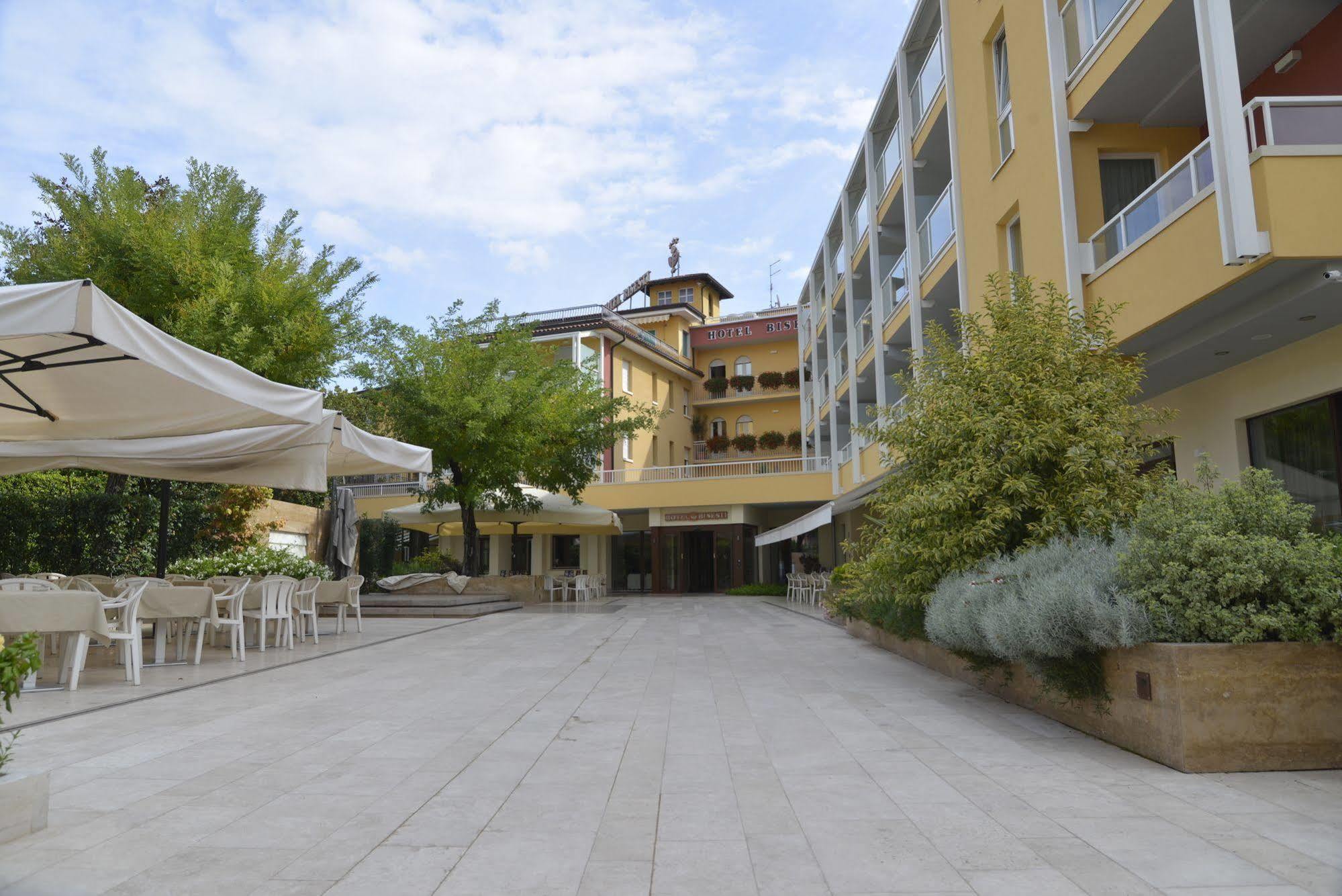 Hotel Bisesti ***s