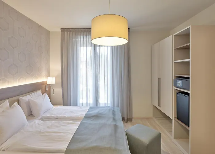 Hotel Bisesti ***S